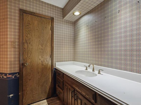 5112  River Ridge Road , Arlington Texas 76017