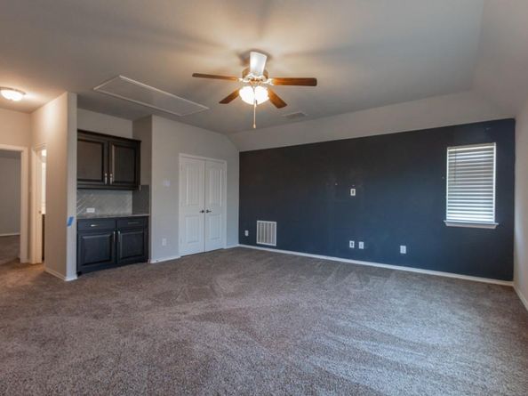 1127  Donnington Trail , Saginaw Texas 76131