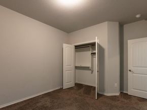 1127  Donnington Trail , Saginaw Texas 76131