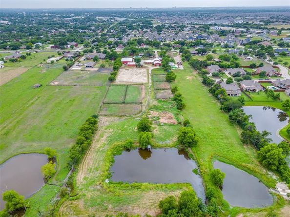 6810  Bailey Road , Sachse Texas 75048