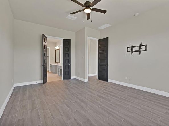 731  Calvin Way , Celina Texas 75009