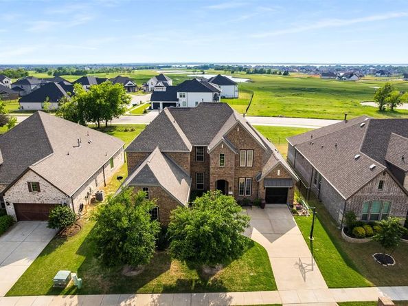 2212  Brooks Trail , Heath Texas 75126