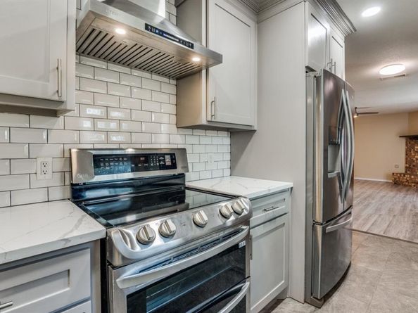 628  Thompson Street , Everman Texas 76140