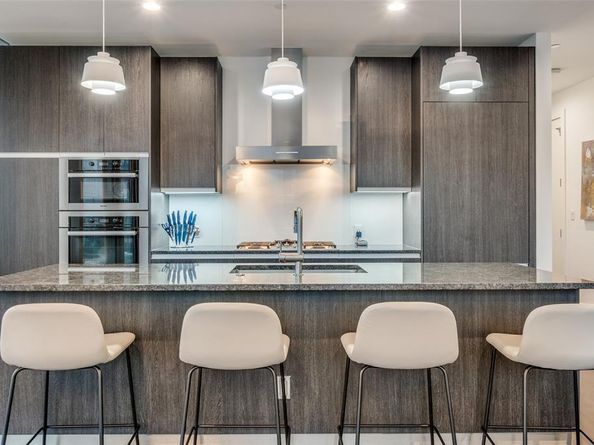 3130 N Harwood Street  901, Dallas Texas 75201