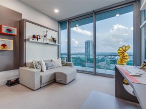 3130 N Harwood Street  901, Dallas Texas 75201