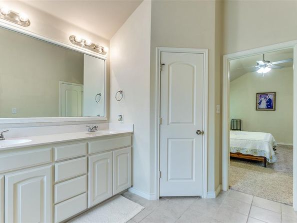 149  Wilson Cliff Drive , White Settlement Texas 76108