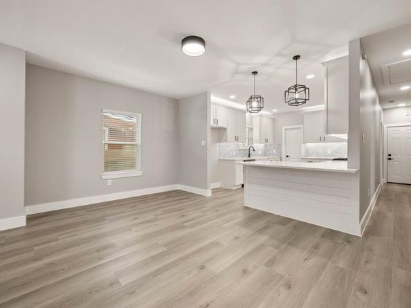 3329  Hemphill Street , Fort Worth Texas 76110