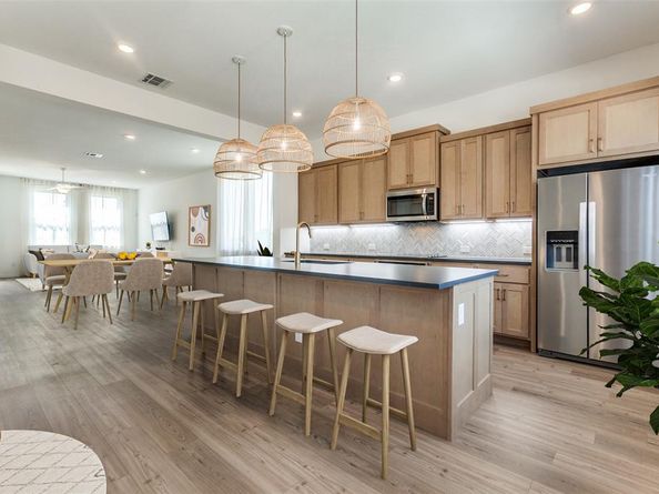 7581  Laburnam Road , Dallas Texas 75228