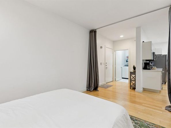 1111 S Akard Street  307, Dallas Texas 75215