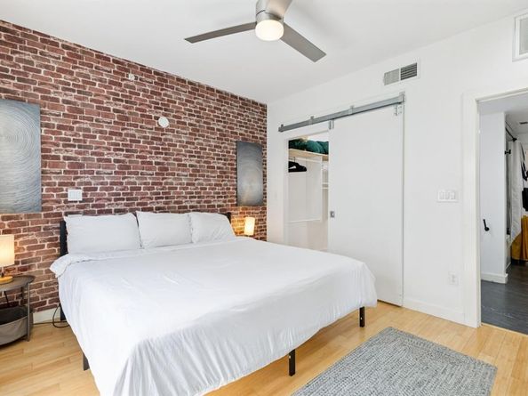 1111 S Akard Street  307, Dallas Texas 75215