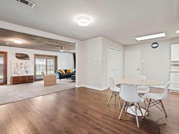 2942  Esterbrook Drive , Farmers Branch Texas 75234