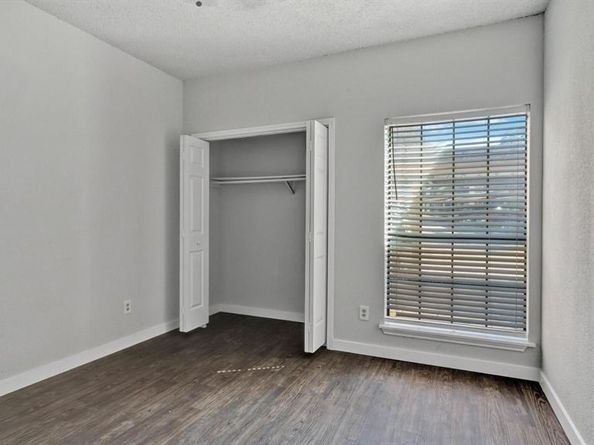 9601  Forest Lane  1113, Dallas Texas 75243