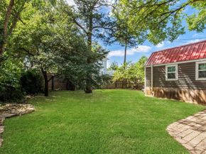 315 N Montreal Avenue , Dallas Texas 75208