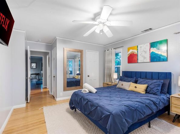 315 N Montreal Avenue , Dallas Texas 75208