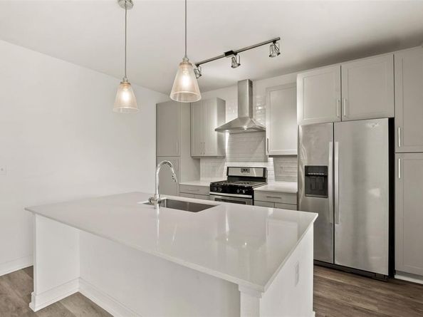 5718  Mccommas Boulevard  203, Dallas Texas 75206