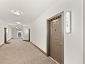 5718  Mccommas Boulevard  203, Dallas Texas 75206