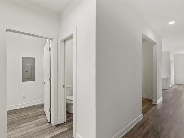 5718  Mccommas Boulevard  203, Dallas Texas 75206
