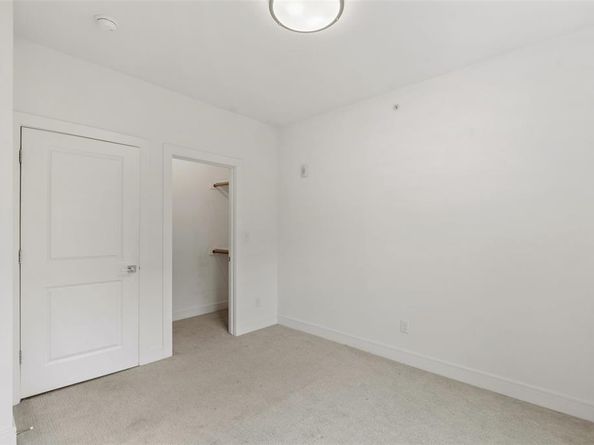 5718  Mccommas Boulevard  203, Dallas Texas 75206