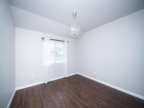 3271  Yeltes  , Grand Prairie Texas 75054