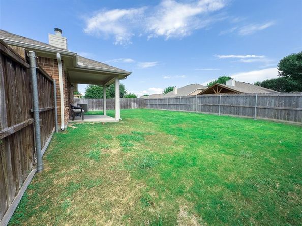 3271  Yeltes  , Grand Prairie Texas 75054
