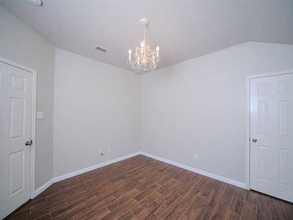 3271  Yeltes  , Grand Prairie Texas 75054