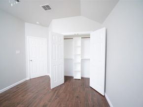 3271  Yeltes  , Grand Prairie Texas 75054