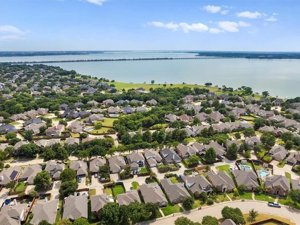 2185  Crestlake Drive , Rockwall Texas 75087