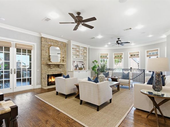 4942  Westbriar Drive , Fort Worth Texas 76109