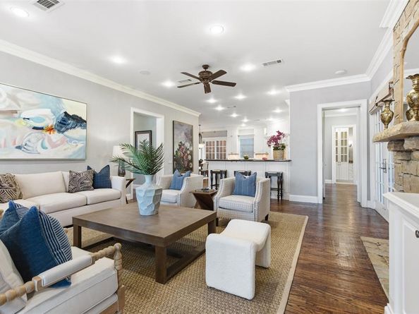 4942  Westbriar Drive , Fort Worth Texas 76109