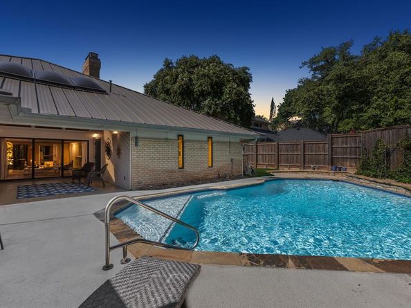 206  Crooked Creek Drive , Richardson Texas 75080