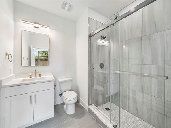 13351  Goodland Street  207, Farmers Branch Texas 75234