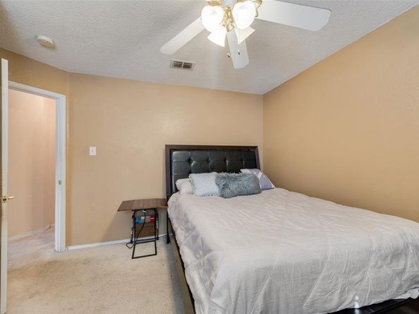 235  Deerfield Court , Cedar Hill Texas 75104