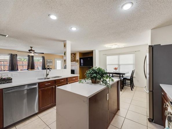 235  Deerfield Court , Cedar Hill Texas 75104