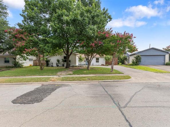 8709  Gladwood Lane , Dallas Texas 75243
