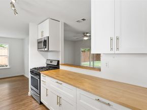 8709  Gladwood Lane , Dallas Texas 75243
