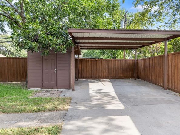 8709  Gladwood Lane , Dallas Texas 75243