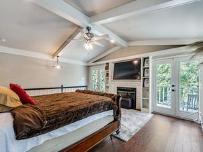 2715  Green Oaks Boulevard , Arlington Texas 76017