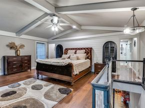 2715  Green Oaks Boulevard , Arlington Texas 76017