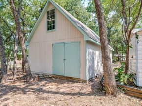 2715  Green Oaks Boulevard , Arlington Texas 76017