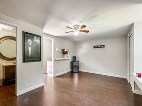 2715  Green Oaks Boulevard , Arlington Texas 76017