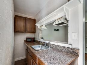 2715  Green Oaks Boulevard , Arlington Texas 76017