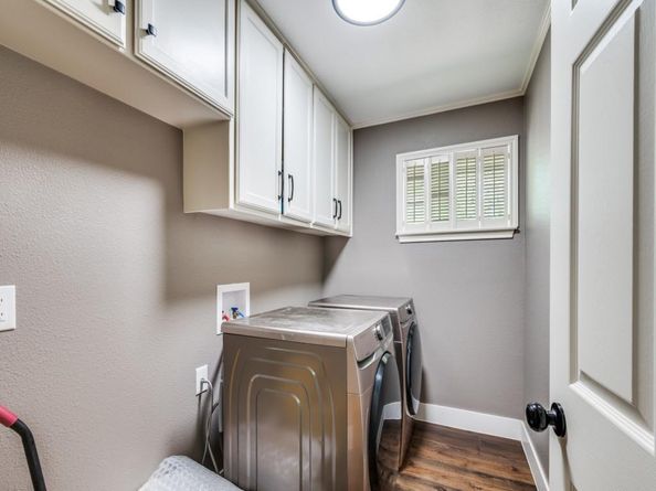 2715  Green Oaks Boulevard , Arlington Texas 76017