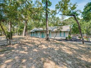 2715  Green Oaks Boulevard , Arlington Texas 76017