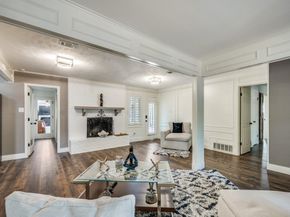 2715  Green Oaks Boulevard , Arlington Texas 76017