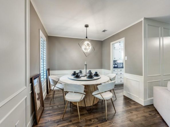 2715  Green Oaks Boulevard , Arlington Texas 76017
