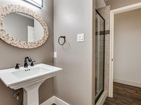 2715  Green Oaks Boulevard , Arlington Texas 76017