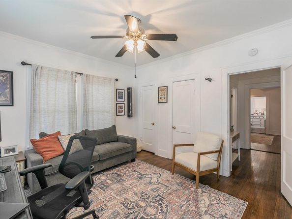 2100  5th Avenue , Fort Worth Texas 76110