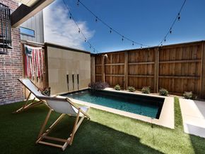 1844  Mecca Street , Dallas Texas 75206