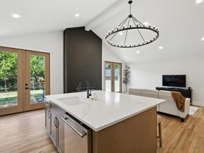 3532 W Biddison Street , Fort Worth Texas 76109