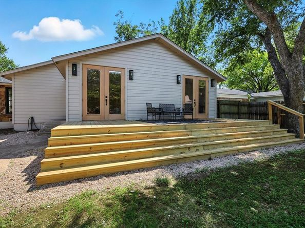 3532 W Biddison Street , Fort Worth Texas 76109
